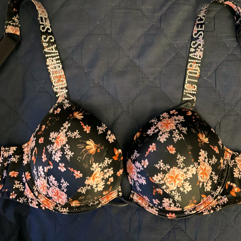 NWOT VS Rhinestone Push up bra with floral print . 32B, worn barely twice.
